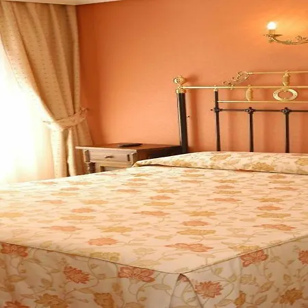 Julia Hotel